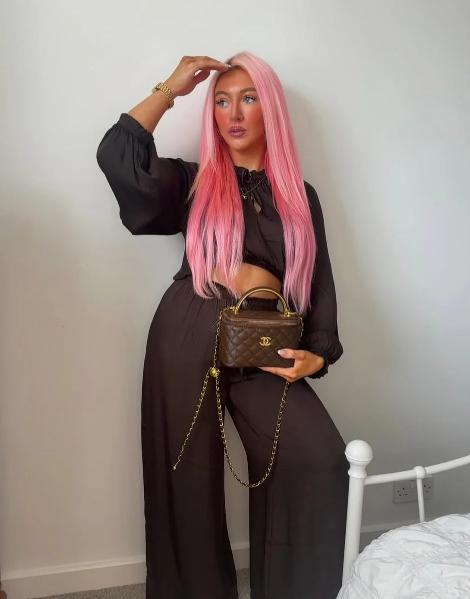 Black Wide-Leg Sets on a petite woman